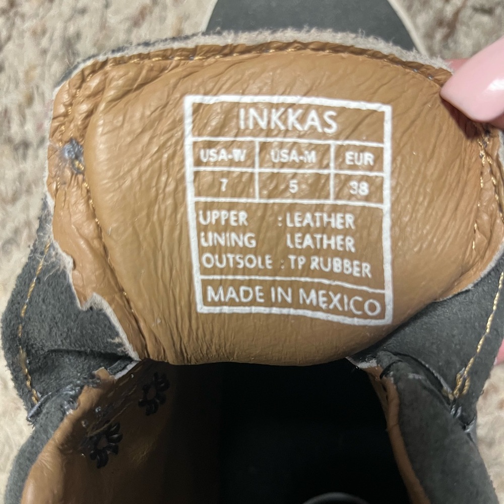 Beautiful Inkka shoes - Picture 2 of 4